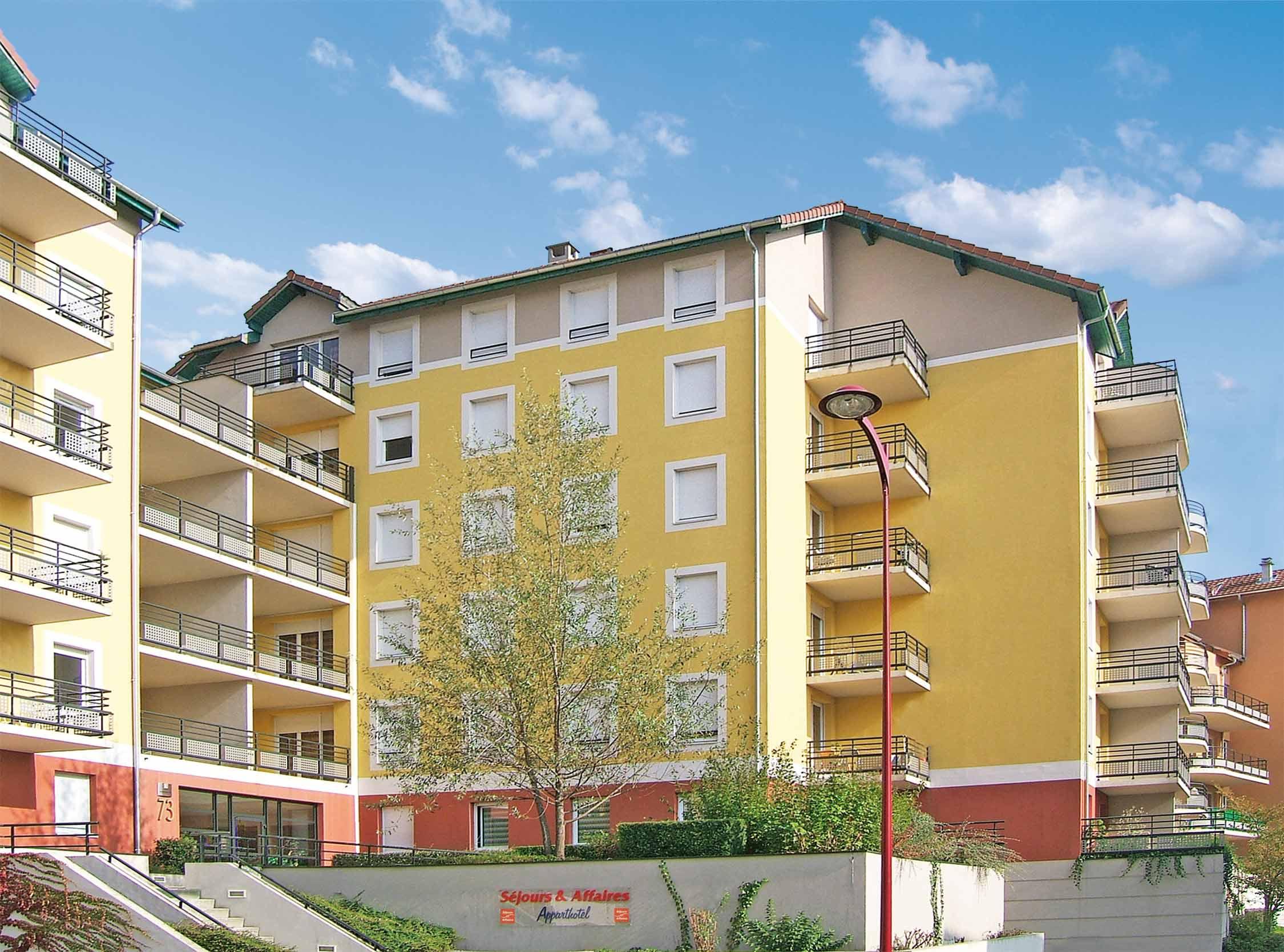 Sejours & Affaires Geneve Saint Genis Aparthotel Exterior photo